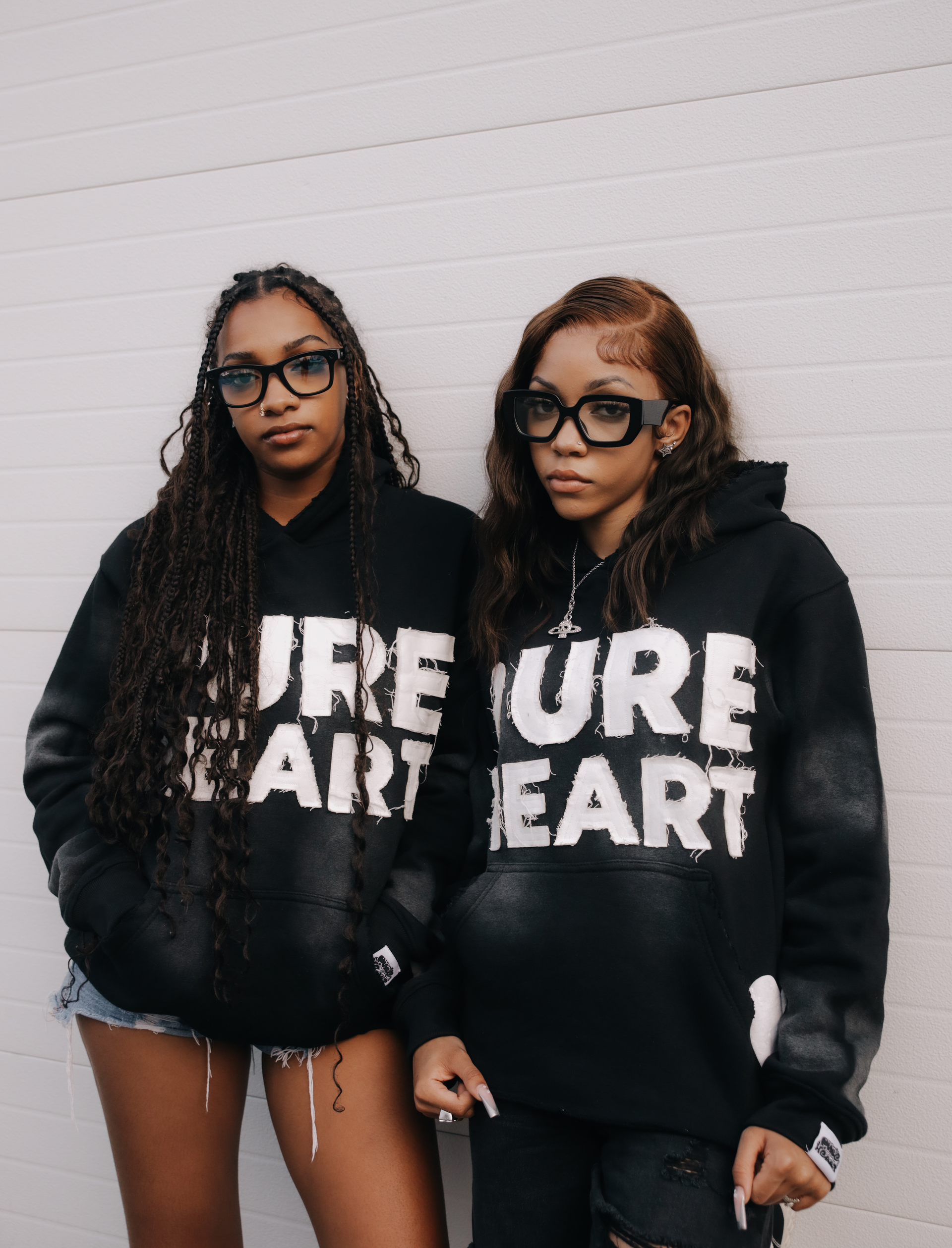 DISTRESSED HOODIE BLACK